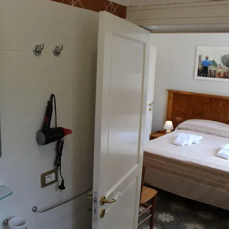 Dimora Li Cuti Bed and breakfast