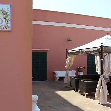 Bed and breakfast Dimora Li Cuti 3*