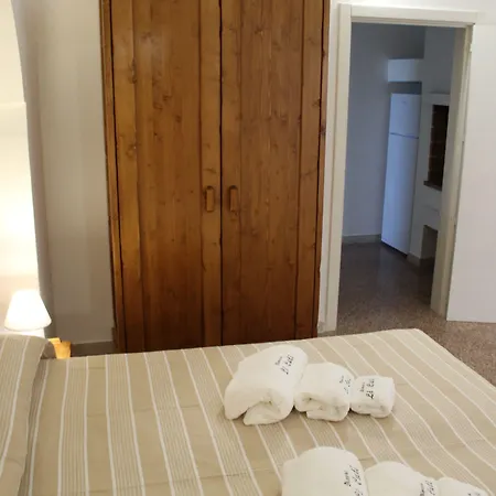 Oda ve Kahvaltı Dimora Li Cuti 3*