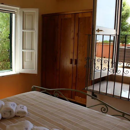 Bed & Breakfast Dimora Li Cuti