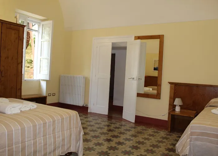 Dimora Li Cuti فندق مبيت وإفطار 3*