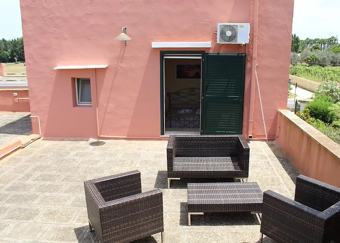 فندق مبيت وإفطار Dimora Li Cuti 3*