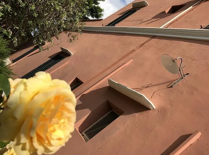 Dimora Li Cuti فندق مبيت وإفطار 3*