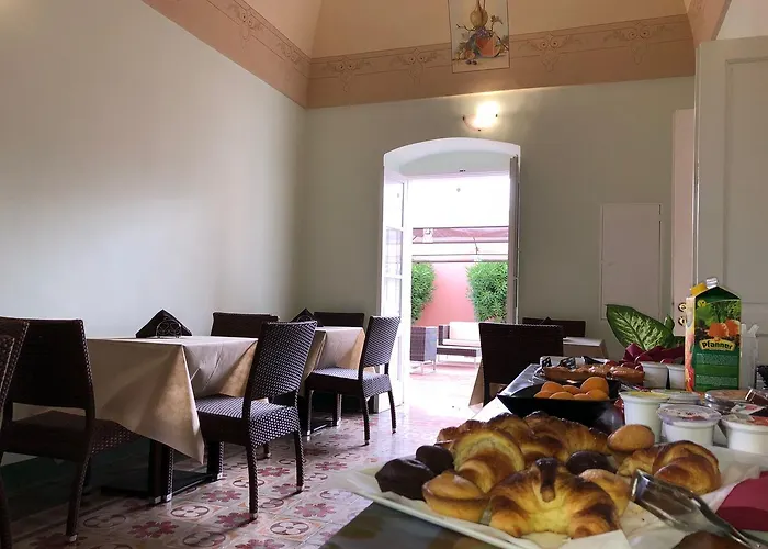 Dimora Li Cuti فندق مبيت وإفطار 3*